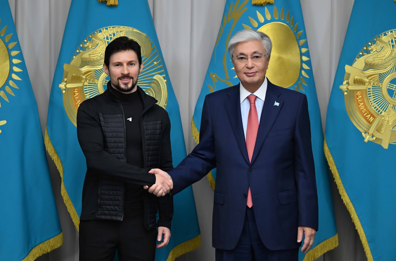 Павел Дуров встретился с президентом Казахстана Касым-Жомартом Токаевым на форуме Digital Bridge 2025 в октябре. Источник: Пресс-служба президента Казахстана (Aqorda) Павел Дуров встретился с президентом Казахстана Касым-Жомартом Токаевым на форуме Digital Bridge 2025 в октябре. Источник: Пресс-служба президента Казахстана (Aqorda)