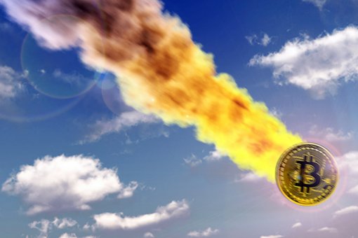 Биткоин достигает нового месячного минимума, упав на 5,5% менее чем за 12 часов