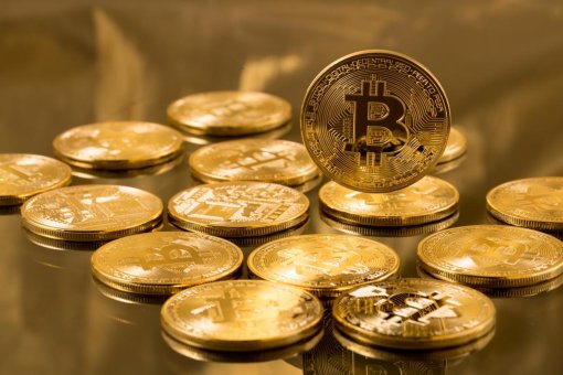 Цена биткоина превысила $12 000