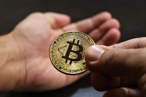 Цена биткоина сталкивается с волотильностью