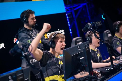 Coinbase подписала спонсорское соглашение с организатором CS: GO