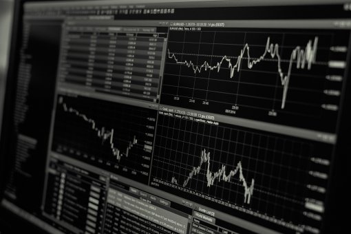 Курс BTC и Ethereum восстанавливается после обвала 