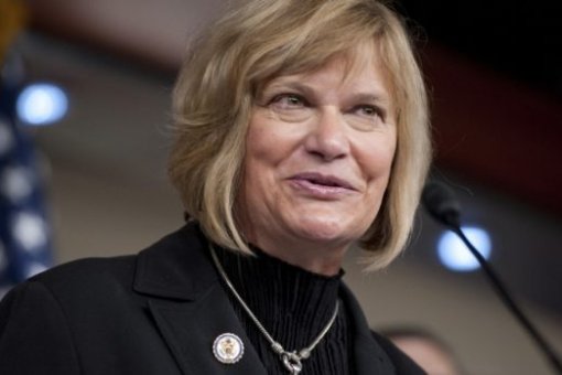 Сенатор Синтия Ламмис рада купить падение биткоина