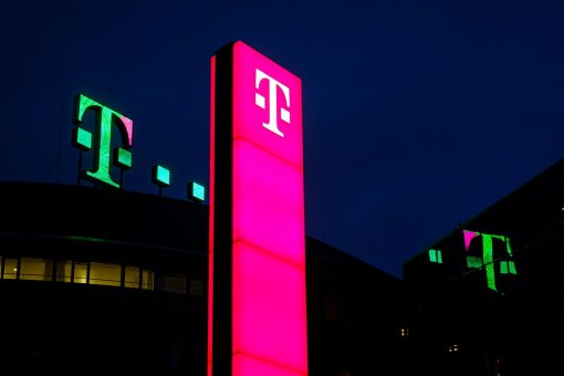 Deutsche Telekom будет хранить токены Celo на Coinbase Custody