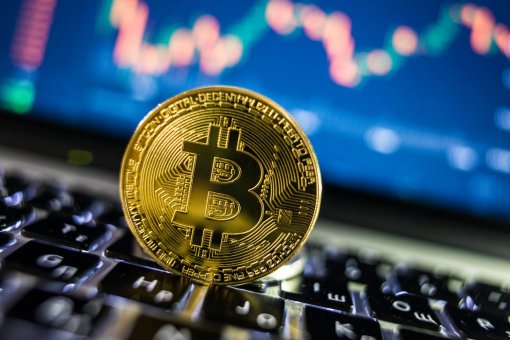 Биткоин приближается к уровню поддержки в 40 000 долларов США