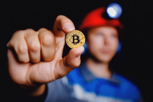 Менеджер хедж-фонда предупреждает, что биткоин-майнеры подвержены риску капитуляции
