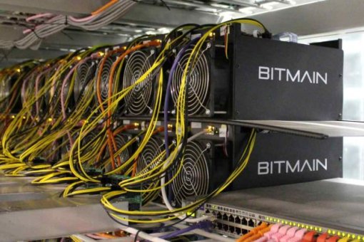 Bitmain подтверждает прекращение поставок китайским клиентам