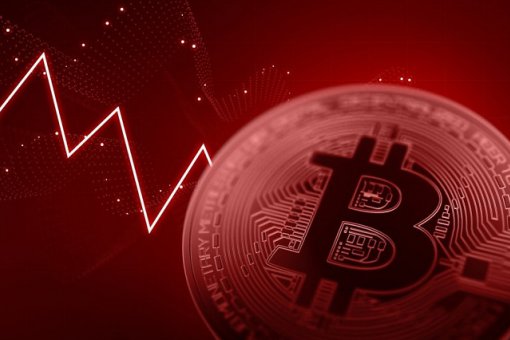 Цена на биткойны упала на 800 долларов. В чем причина?