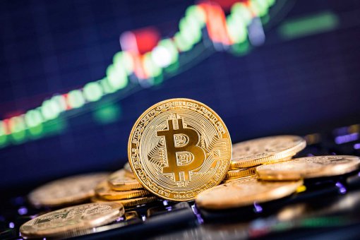 Рост курса биткоина может быть связан с обрушением основных финансовых рынков