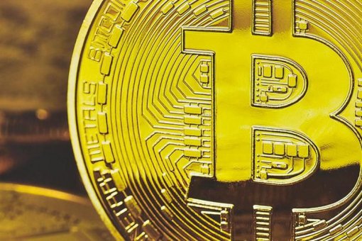 Почему аналитики настроены оптимистично после взрывного роста биткоина до 7,400?