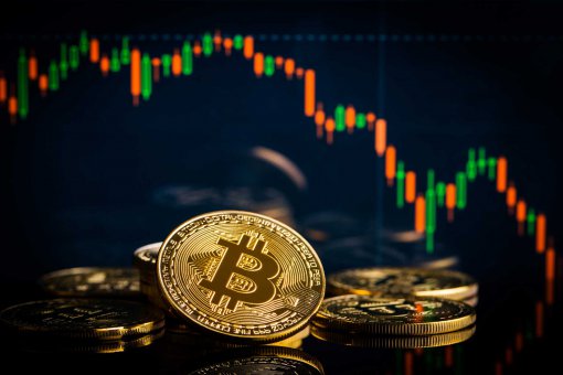 Цена на биткоин упала на фоне тревожных новостей от SEC