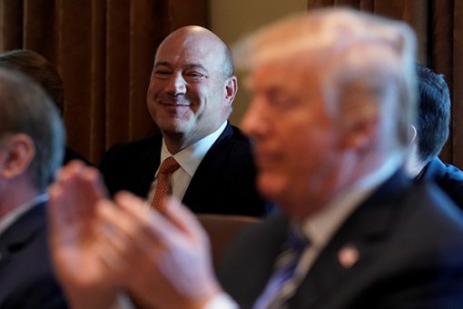 Бывший советник Трампа: «Коронавирус переведёт мир на криптовалюты» 
