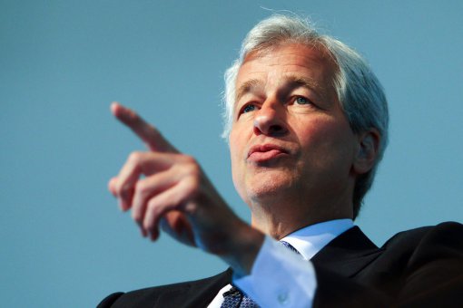 Глава JPMorgan снова обвинил биткоин в мошенничестве