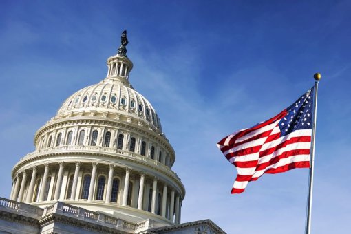 Палата представителей США приняла законопроект о двухпартийной инфраструктуре стоимостью 1,2 триллиона долларов
