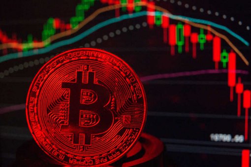 Кровавый четверг. Рынок криптовалют обрушился вместе с финансовым 
