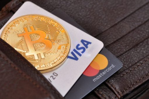 Binance представила дебетовую карту для оплаты покупок биткоинами