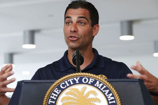 Мэр Майами планирует купить BTC, ETH и Dogecoin на этой неделе