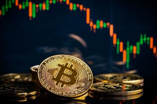 Биткоин опускается на самые низкие уровни с начала февраля