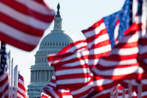 Взлетевшие цены привели инфляцию в США к 40-летнему максимуму