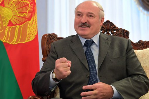Александр Лукашенко призывает граждан майнить криптовалюту, а не работать на клубничных плантациях за рубежом