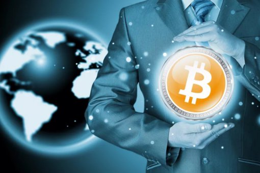 Биткоин установил очередной ценовой рекорд в $15 000