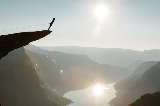 Цена биткоина остановилась у края пропасти – быки обязаны вмешаться, чтобы спасти день