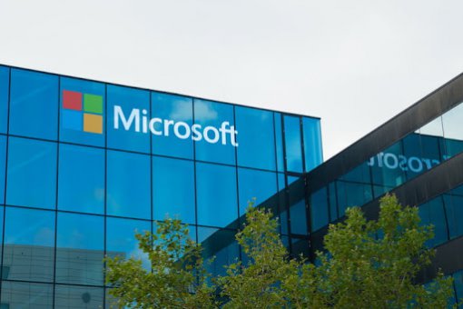 Бывший инженер Microsoft обманул компанию на миллионы долларов, используя биткойны  